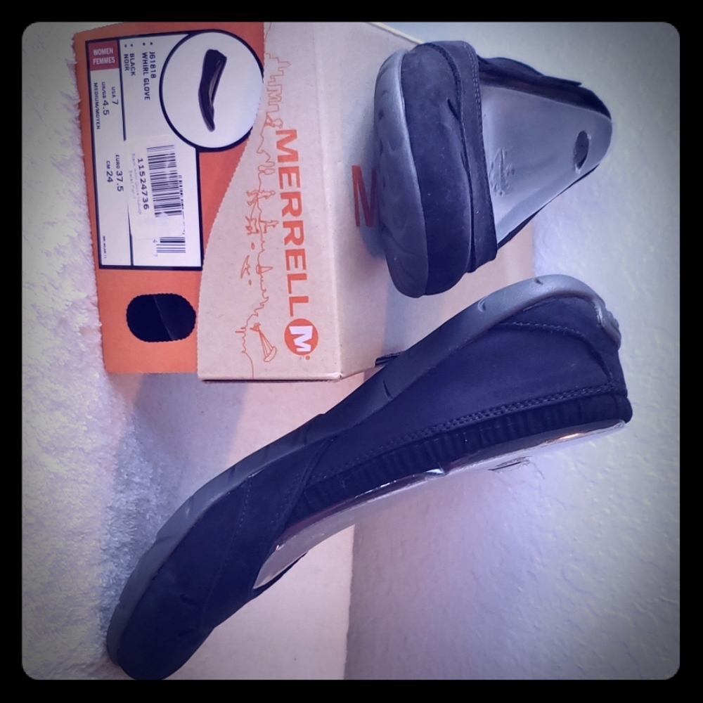 Merrell Whirl Glove Black Flats
